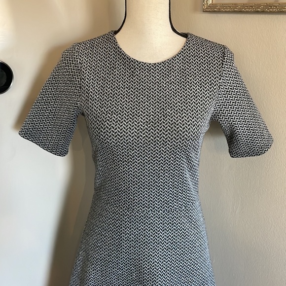 Forest Lily dress perfect - Picture 2 of 10